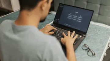 AI Surfaces vs. Search Engines: Who Really Owns Discovery Now?